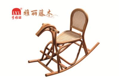 儿童马儿